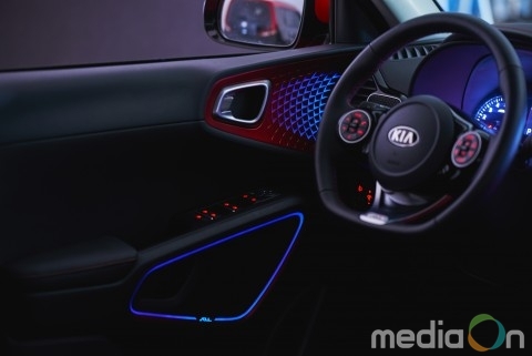 기아자동차, 쏘울 부스터에 사운드 무드 램프 탑재