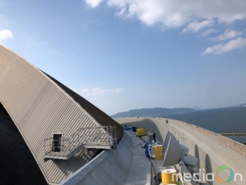 소프트뱅크 호크스 주식회사, 후쿠오카 돔 구장에 외국인 전용 좌석 신설